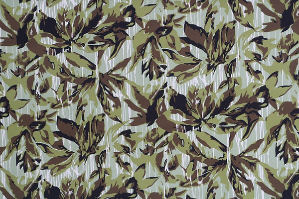 Tissu Crêpe de Chine Vert en Soie pour vêtements