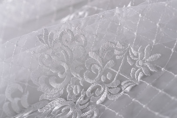 White tulle with degraded embroidery | new tess bridal fabrics