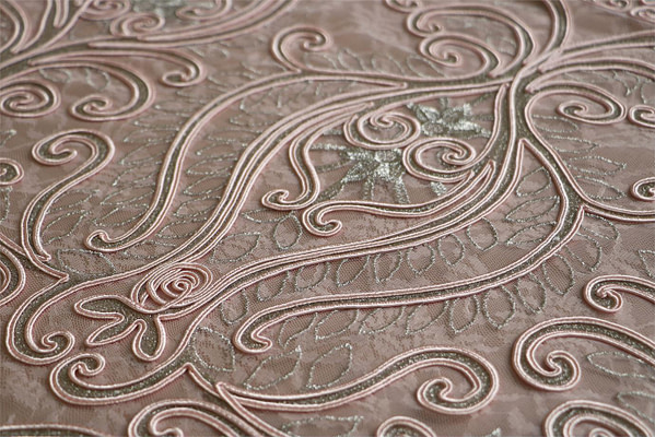 Tissu Brodé Ricamato 000301 Rose en Polyester