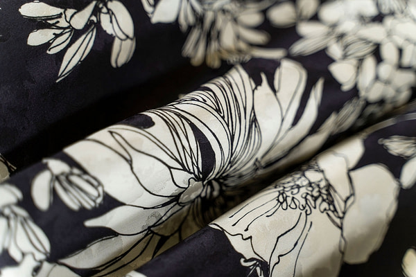 Black and white viscose floral jacquard fabric for dressmaking | new tess