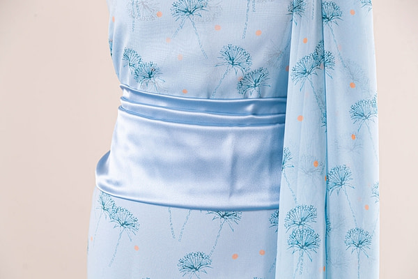 Tessuto Georgette Blu in Seta per abbigliamento