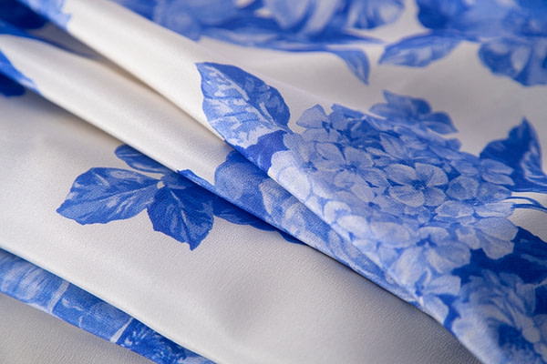 Tessuto Crepe Seta Sanderson ST000362 per Abbigliamento