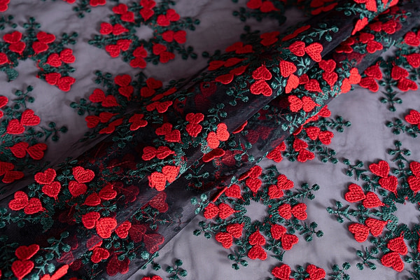 Tissu Couture Noir, Rouge, Vert en Polyester UN001195