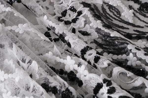 Black, White Polyester Sequins Apparel Fabric UN001278