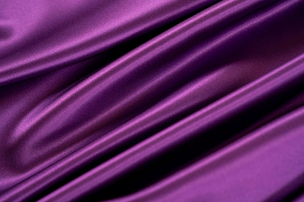 Tissu Couture Crêpe Satin Violet cardinal en Soie