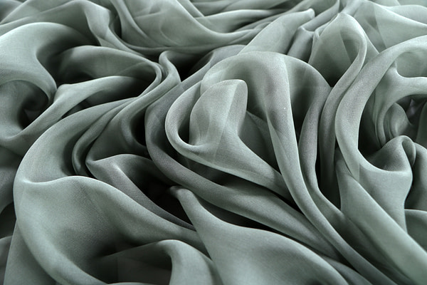 Army green chiffon fabric in pure silk | new tess