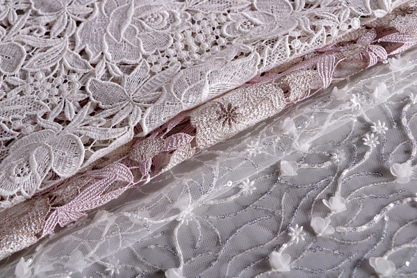 Pizzi e ricami per abito da sposa, da cerimonia o da sera - new tess
