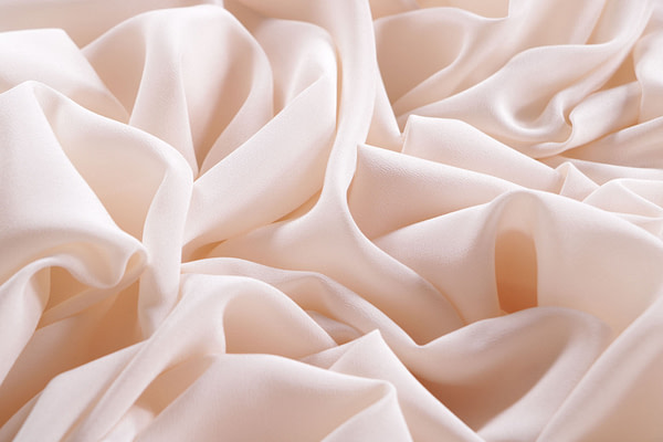 Jasmine pink crêpe de chine fabric | new tess