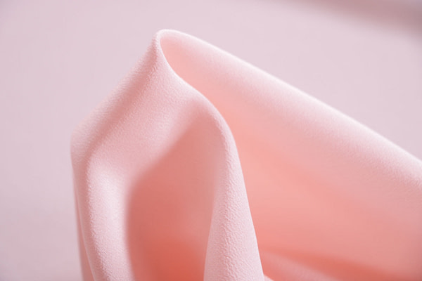 Quartz pink silk crêpe de chine fabric | new tess