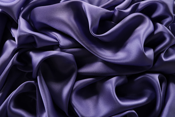 Wisteria purple crêpe back satin fabric in pure silk | new tess