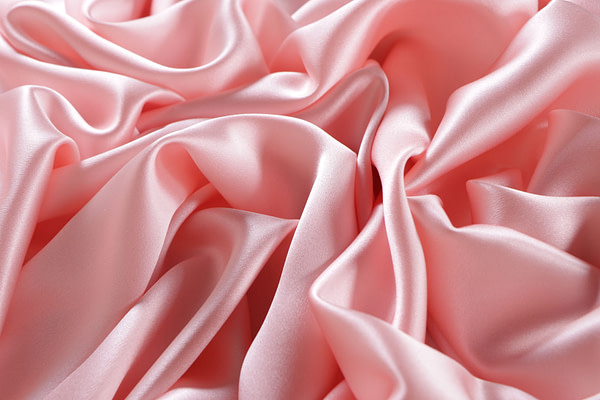 Quartz pink crêpe back satin fabric in pure silk | new tess