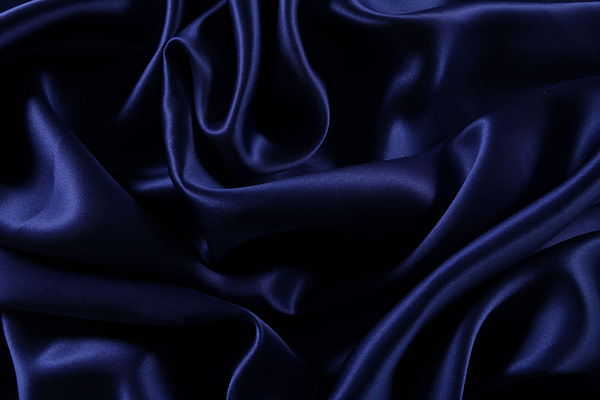 Sapphire blue crêpe back satin fabric in pure silk | new tess