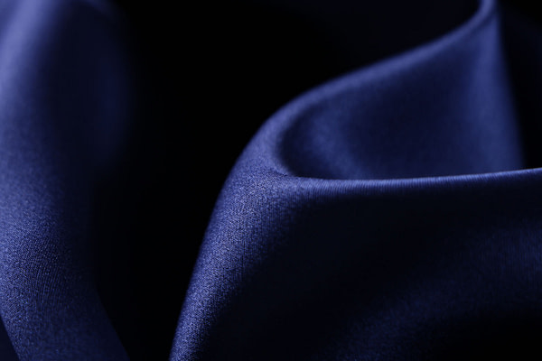 Sapphire blue crêpe back satin fabric in pure silk | new tess