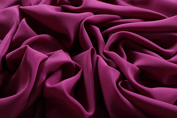 Iris purple crêpe de chine fabric | new tess