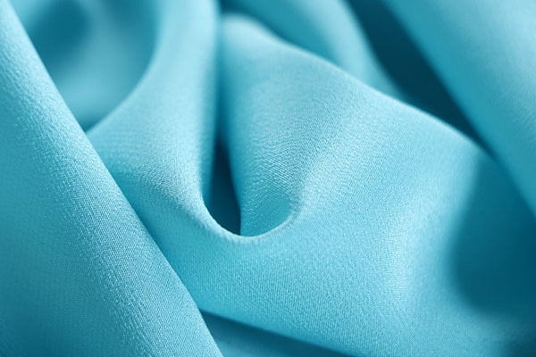 Tissu Couture Crêpe de Chine Bleu vague en Soie