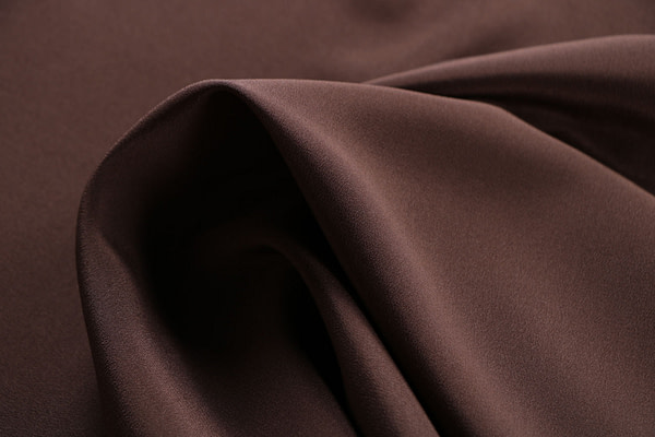 Dark brown crêpe de chine fabric | new tess