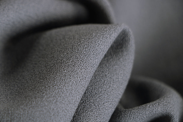 Steel gray wool crêpe fabric | new tess