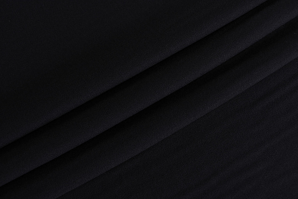 Tissu crepe de laine noir pour vêtements