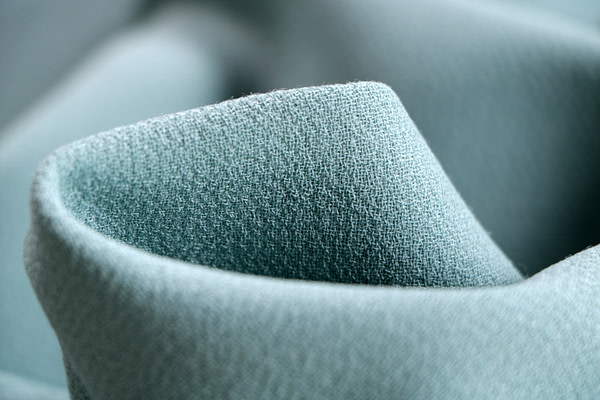 Opal blue double-faced wool crepe fabric | new tess