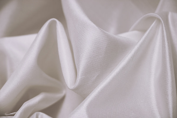 Lily white double shantung fabric in silk and cotton blend | new tess