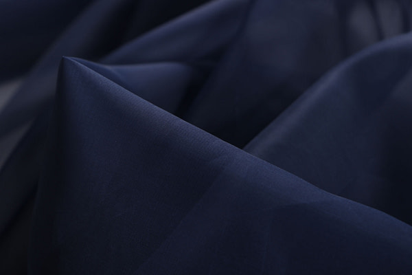 Tessuto Organza Primula Marine per Abbigliamento