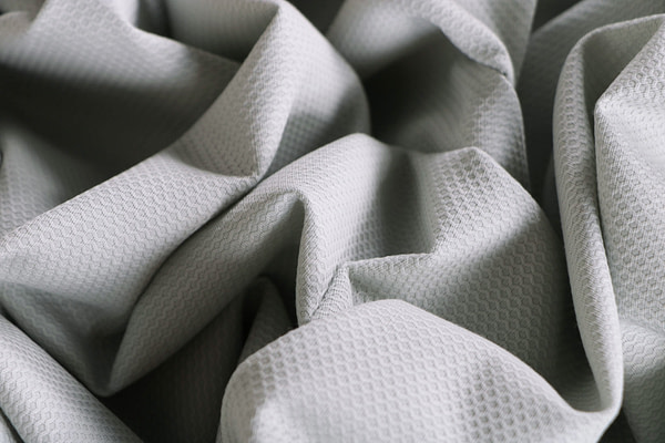Pearl silver stretch cotton piqué fabric | new tess