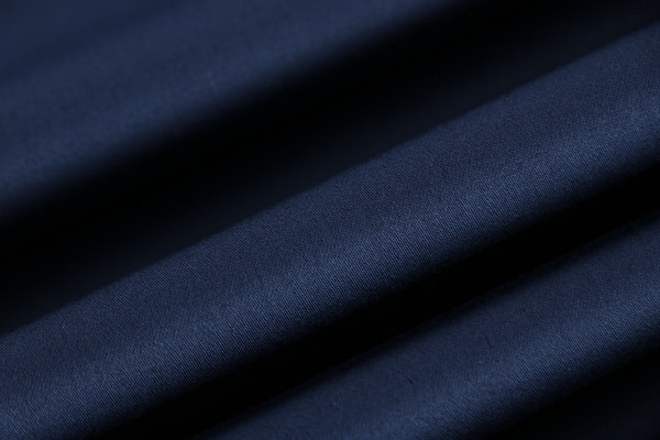 Tissu Couture Satinette de coton stretch Bleu denim en Coton, Stretch