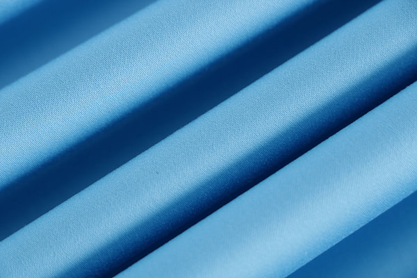Tessuto Rasatello Di Cotone Stretch Turchese per Abbigliamento