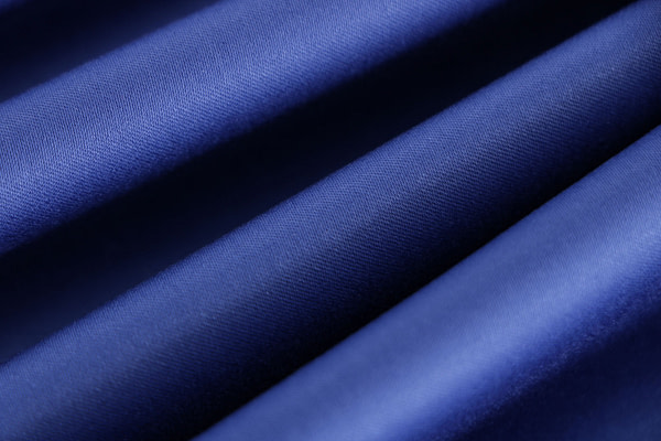 Sapphire blue lightweight stretch cotton sateen fabric | new tess