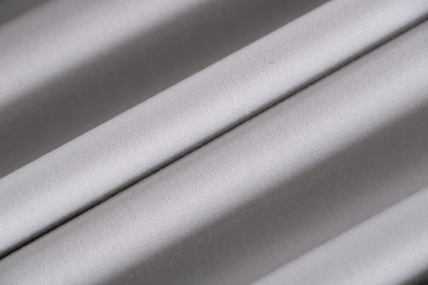 Pearl silver lightweight stretch cotton sateen fabric | new tess