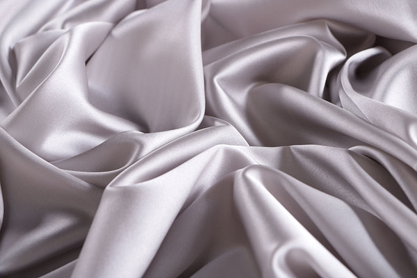Tissu Couture Satin stretch Argent perlé en Soie, Stretch