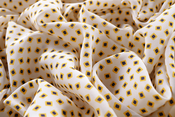 Small geometric pattern pure silk crepe de chine fabric | new tess