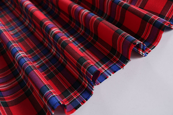 Red and blue tartan fabric in pure wool | new tess