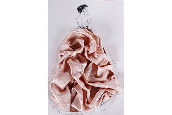 Cotton and silk jacquard fabric with apricot-pink floral pattern | new tess