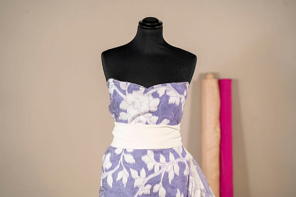 fil coupé floral jacquard fabric | new tess