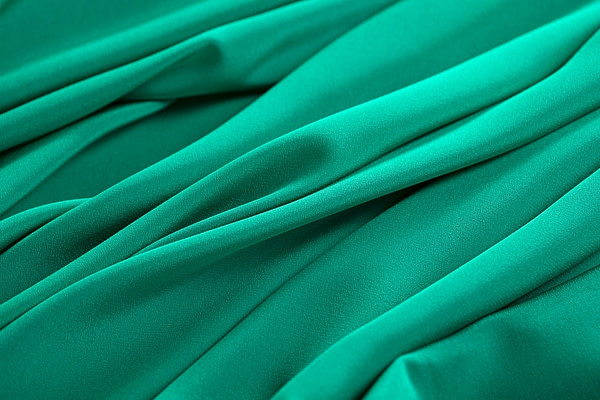Tessuto crepe de chine verde bandiera in pura seta | new tess