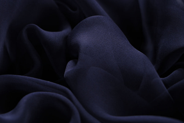 Marine blue chiffon fabric in pure silk | new tess