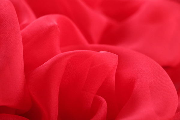 Fire red chiffon fabric in pure silk | new tess