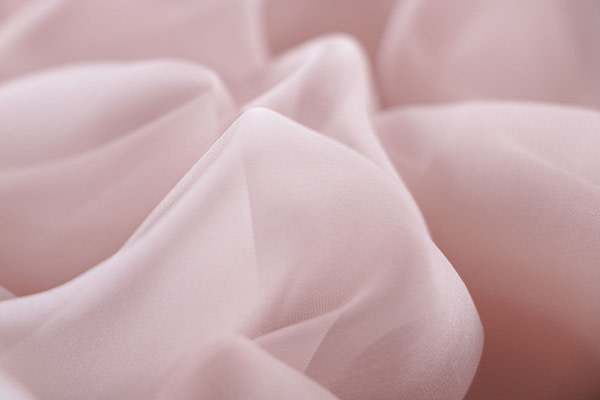 Petal pink chiffon fabric in pure silk | new tess