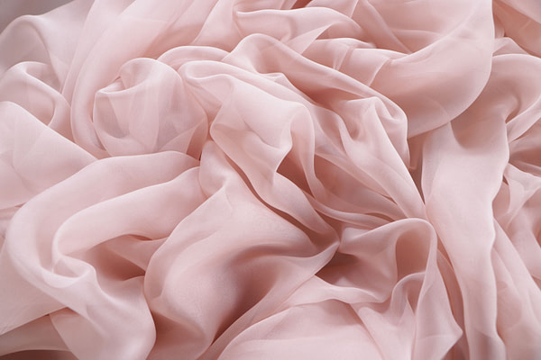Freesia pink chiffon fabric in pure silk | new tess