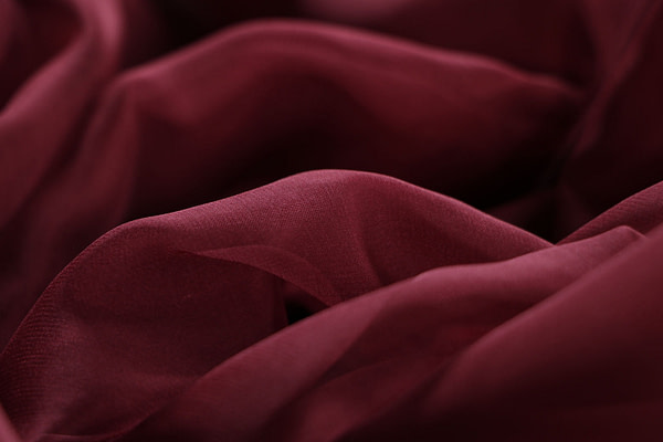 Tissu Couture Chiffon Violet bordeaux en Soie