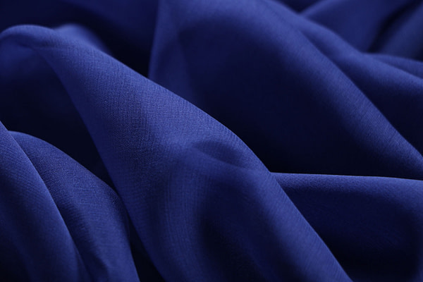Sapphire blue chiffon fabric in pure silk | new tess