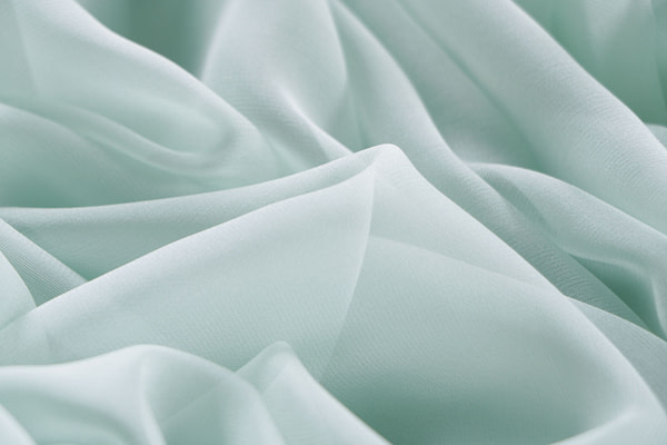 Chlorophyll green chiffon fabric in pure silk | new tess