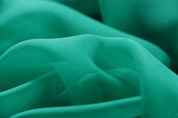 Bright green chiffon fabric in pure silk | new tess