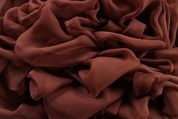 Walnut brown chiffon fabric in pure silk | new tess