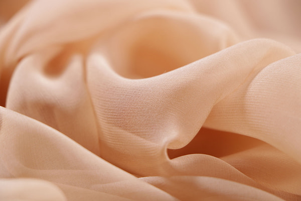 Biscuit beige chiffon fabric in pure silk | new tess