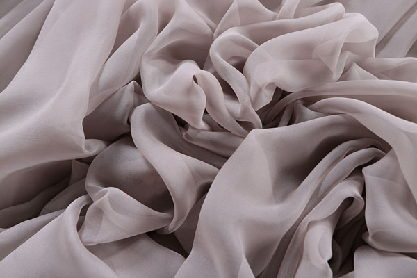 Steel silver chiffon fabric in pure silk | new tess