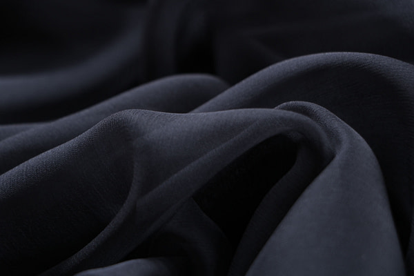 Anthracite gray chiffon fabric in pure silk | new tess