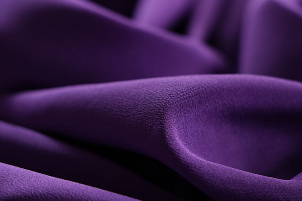 Amethyst purple crêpe de chine fabric in pure silk | new tess
