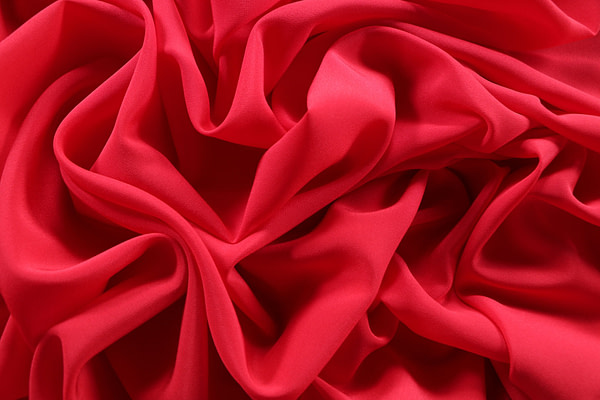 Tissu de crêpe de chine de soie rouge uni pour la couture et l'habillement - new tess